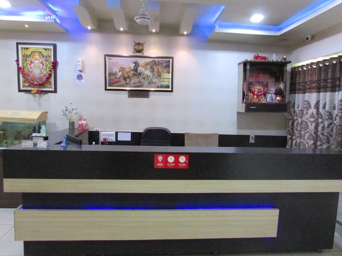 Hotel Neelkanth Residency Gandhinagar Esterno foto